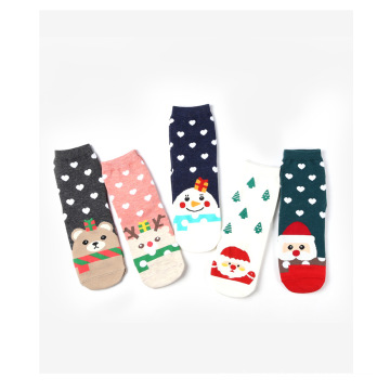 Nouveau design d&#39;été mignon coton mode drôle femme personnalisée en gros chaussettes de Noël